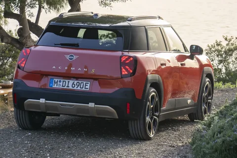 Mini Aceman E Essential 2024 view 10