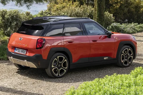 Mini Aceman E Essential 2024 view 11