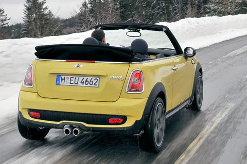 Mini Cabrio Cooper S Chili 2009 view 3