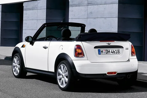 Mini Cabrio One Chili 2010 view 2
