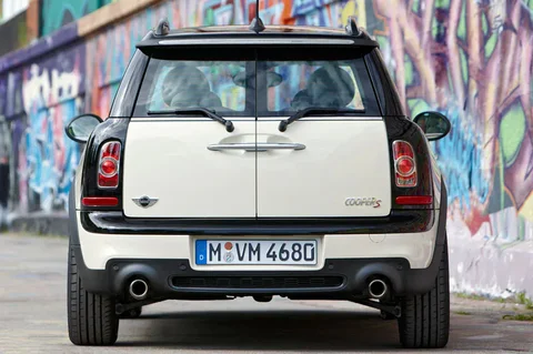 Mini Clubman Cooper SD 2011 view 4