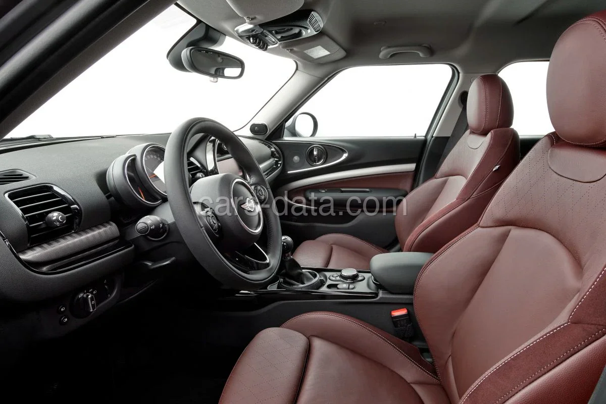 Mini Clubman Cooper SD 2015 front view