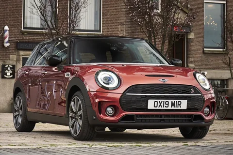 Mini Clubman One 2019 view 3
