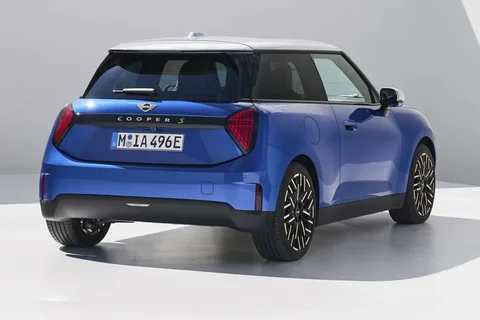 Mini Cooper SE Paul Smith Edition 2026 view 9