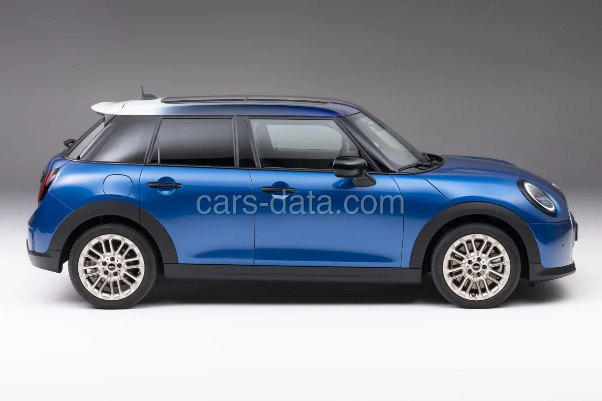 Mini Cooper C One Classic 2026 هاتشباك منظر أمامي