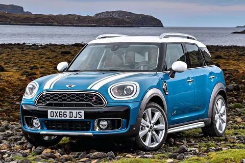 Mini Countryman One D 2018 view 2