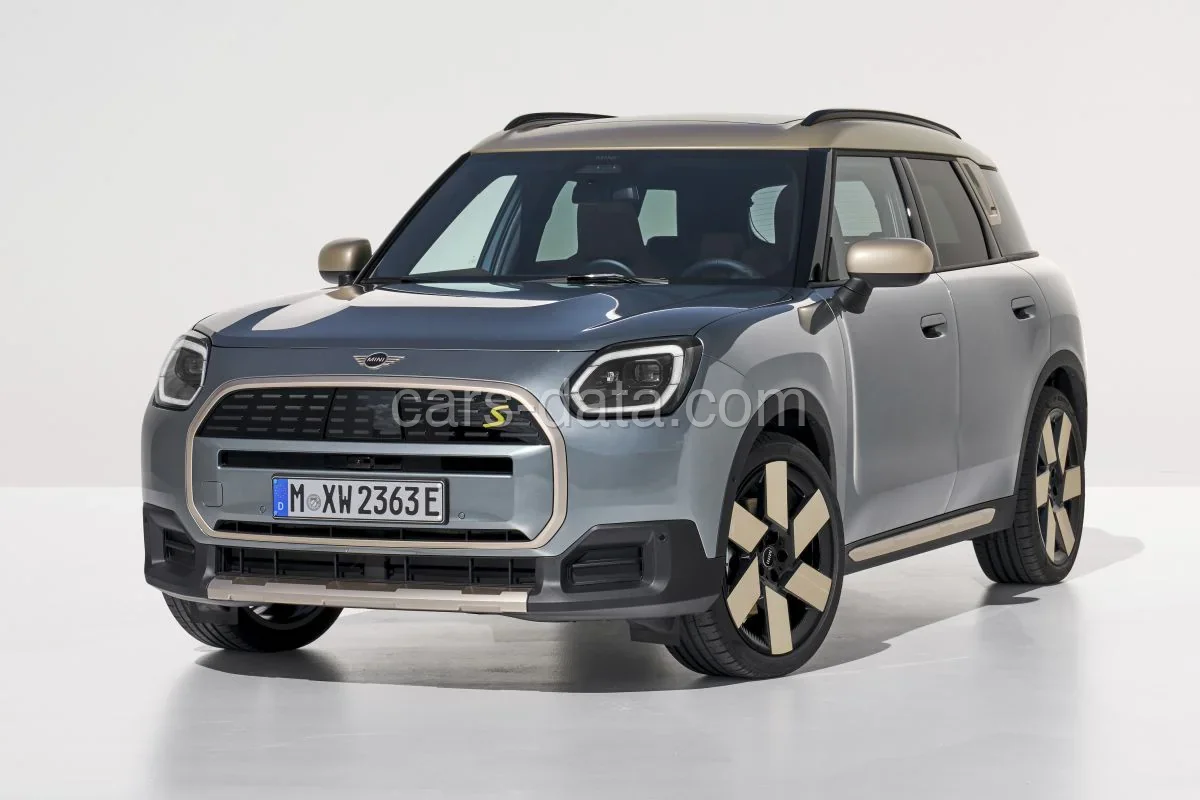 Mini Countryman C Blackyard Edition 2025 front view