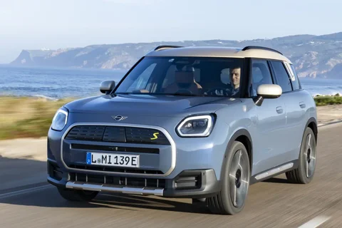 Mini Countryman Mini Countryman SE ALL4 John Cooper Works 2026 front view
