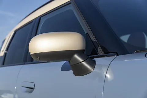 Mini Countryman E Classic 2024 view 6