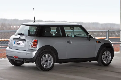 Mini Mini One 55kW Minimalism Line Salt 2010 view 10