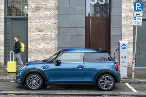 Mini Mini Electric Resolute Go Edition 2022 view 9