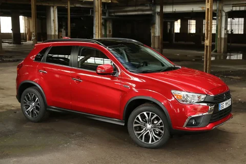 Mitsubishi ASX 1.6 ClearTec Entry 2016 view 3