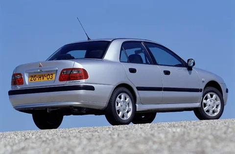 Mitsubishi Carisma 1.6 Base 2003 view 7