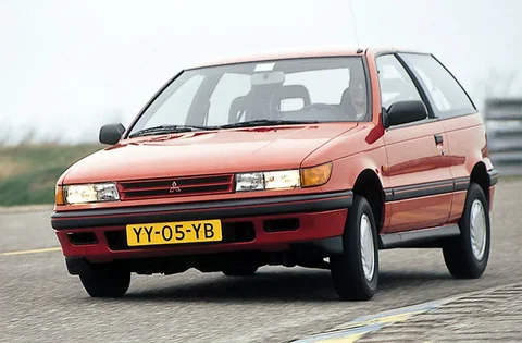 Mitsubishi Colt 1.3 GL 1990 view 4