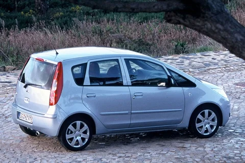 Mitsubishi Colt 1.1 Invite 2005 view 6