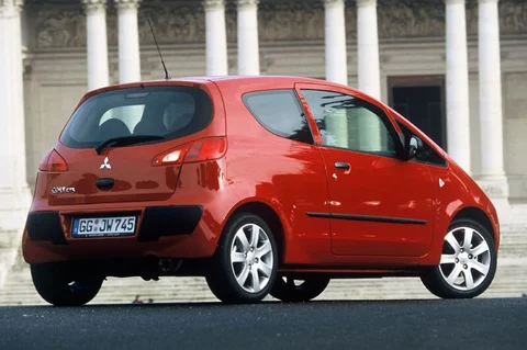 Mitsubishi Colt CZ3 1.1 2005 view 2