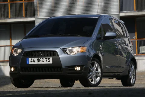 Mitsubishi Colt CZ5 1.3 Edition Two 2009 view 9