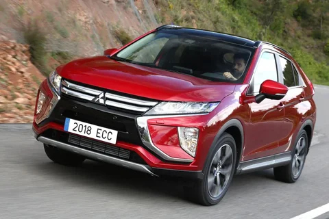 Mitsubishi Eclipse Cross 1.5 DI-T 4WD First Edition 2017 view 3