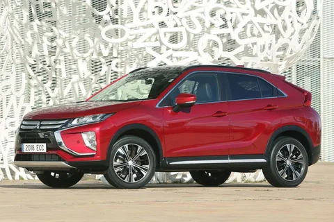 Mitsubishi Eclipse Cross 1.5 DI-T 4WD First Edition 2017 view 5
