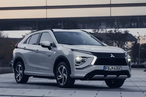 Mitsubishi Eclipse Cross PHEV Instyle 2021 view 4