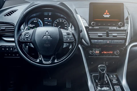 Mitsubishi Eclipse Cross PHEV Instyle 2021 view 9