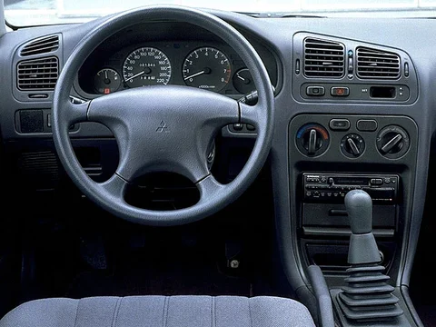 Mitsubishi Galant 2.0 TD GL 1993 view 2