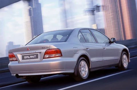 Mitsubishi Galant 2.0 Elegance 2000 view 9