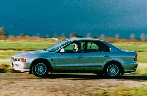 Mitsubishi Galant 2.0 Elegance 2000 view 3