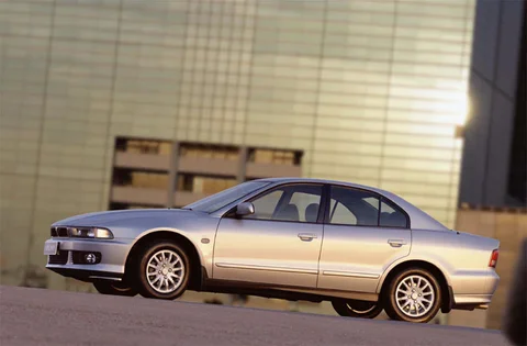 Mitsubishi Galant 2.0 Elegance 2000 view 4