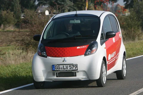Mitsubishi i-MiEV i-MiEV 2010 view 2
