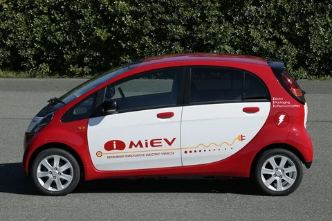 Mitsubishi i-MiEV i-MiEV 2010 view 5