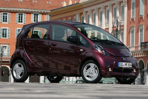Mitsubishi i-MiEV i-MiEV 2010 view 10