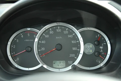 Mitsubishi L200 Double Cab 2.5 DI-D 4WD Invite 2012 view 5