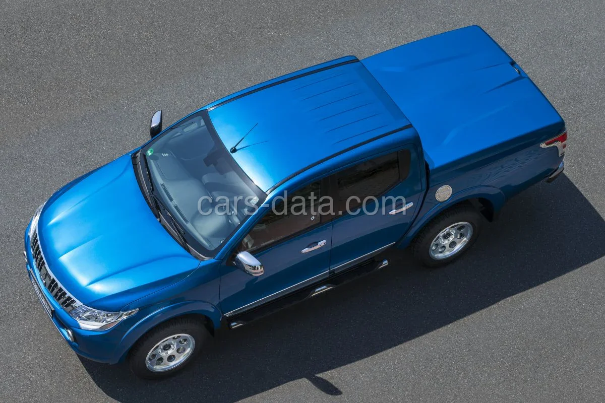 Mitsubishi L200 Double Cab 2.4 DI-D Instyle 2015 front view