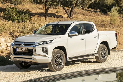 Mitsubishi L200 Double Cab 2.2 DI-D Instyle 2020 view 7