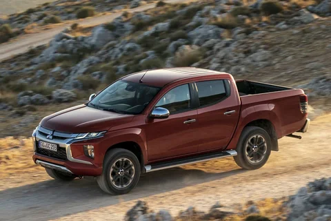 Mitsubishi L200 Double Cab 2.2 DI-D Instyle 2020 view 11