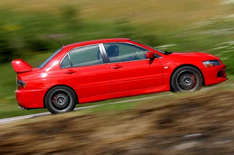 Mitsubishi Lancer Evolution 2005 front view