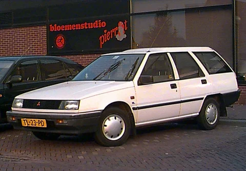 Mitsubishi Lancer Wagon 1.8 D GL 1989 view 3