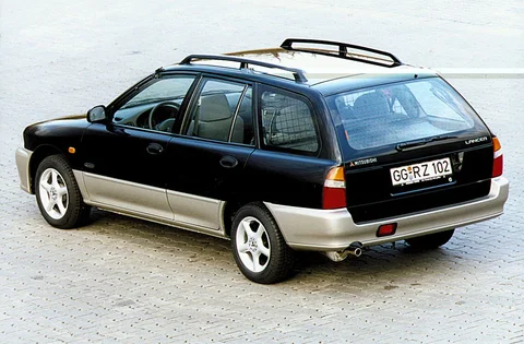 Mitsubishi Lancer Wagon 2.0 D GL 1992 view 3