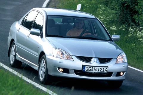 Mitsubishi Lancer 1.6 Comfort 2003 view 2