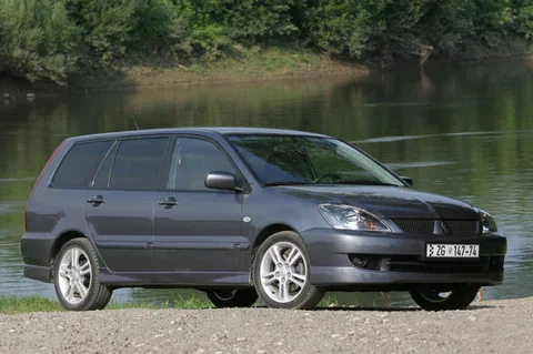 Mitsubishi Lancer Wagon 1.6 Base 2005 view 10