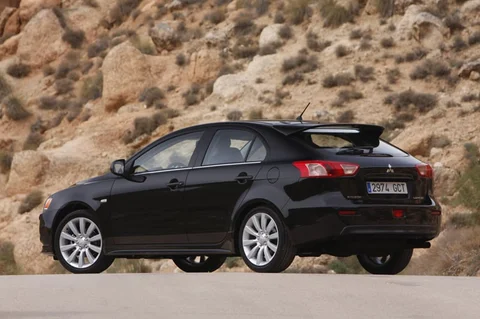 Mitsubishi Lancer Sportback 1.8 Edition Two 2011 view 6