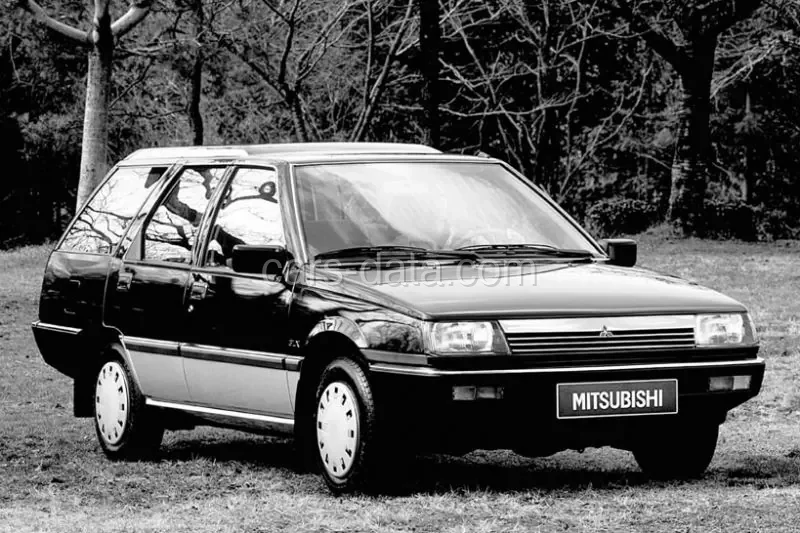 Mitsubishi Lancer Wagon 1.8 D GL 1985 front view
