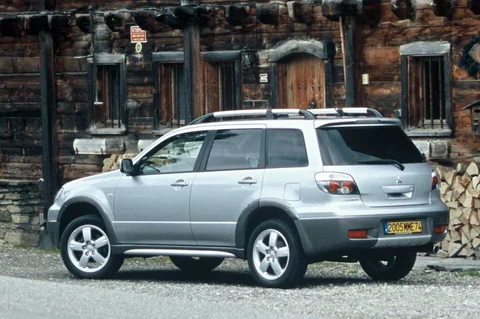 Mitsubishi Outlander Sport 2.0 2WD Invite Plus 2006 view 7