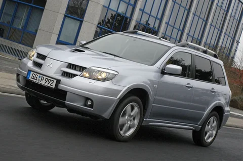 Mitsubishi Outlander Sport 2.0 2WD Invite Plus 2006 view 6