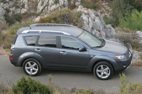 Mitsubishi Outlander 2.4 2WD Invite 2007 view 2