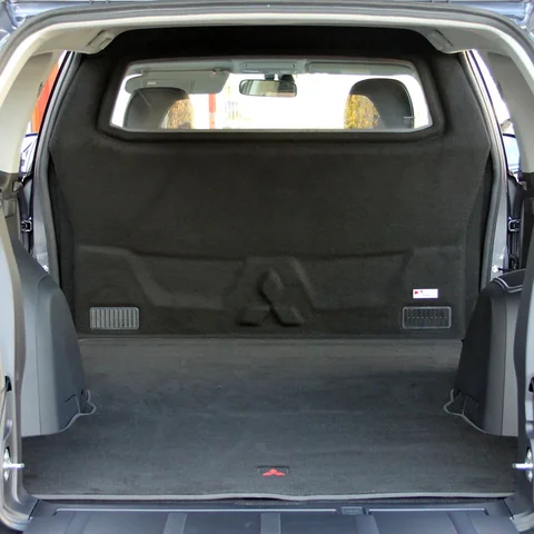 Mitsubishi Outlander Van 2.0 2WD Instyle 2011 view 6