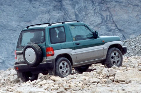 Mitsubishi Pajero Pinin 1.8 GLX 2003 view 2