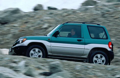 Mitsubishi Pajero Pinin 1.8 GLX 2003 view 3