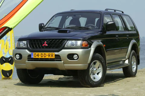 Mitsubishi Pajero Sport 2002 front view